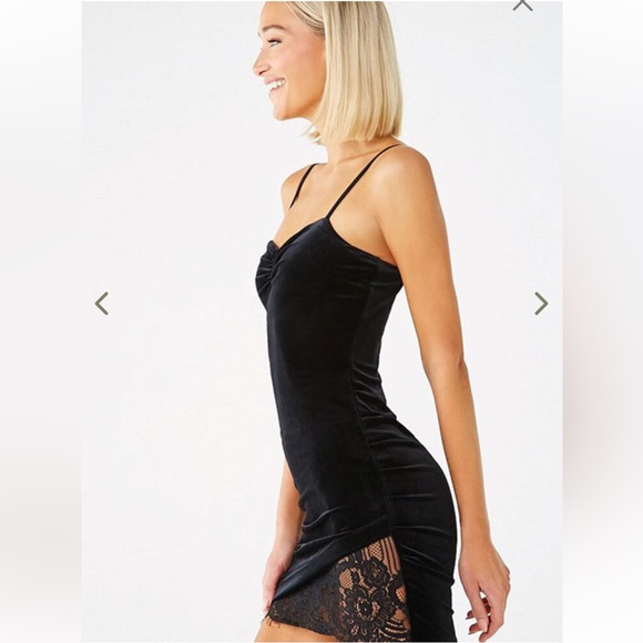 Forever 21 Black Lace Mini Regular Fit A Line Dress - Picture 4 of 9